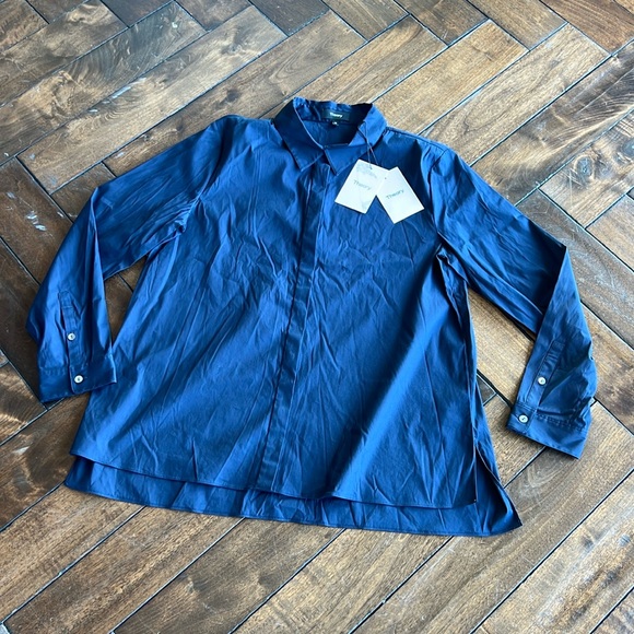 Theory trapeze shirt eclipse wealth size Medium longsleeve button up shirt